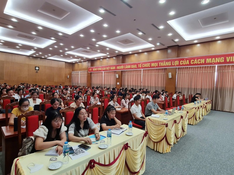 Trung tâm Xúc tiến đầu tư và Phát triển Doanh nghiệp Số 1 tổ chức Khóa đào tạo “Chính sách Hải quan, Thuế Xuất nhập khẩu  và các quy định mới có liên quan” năm 2025